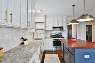 27 E Dunedin Rd, Columbus, OH 43214 - Photo 24