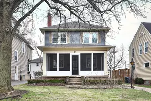 27 E Dunedin Rd, Columbus, OH 43214 - Photo 2