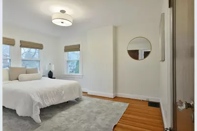 27 E Dunedin Road, Columbus, OH 43214 - Photo 32