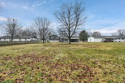 1382 Sherwood Downs E, Newark, OH 43055 - Photo 4