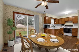 1382 Sherwood Downs E, Newark, OH 43055 - Photo 10