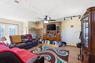 6567 Hall Rd, Galloway, OH 43119 - Photo 8