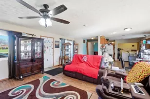 6567 Hall Rd, Galloway, OH 43119 - Photo 10