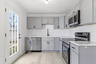 978 E N Broadway St, Columbus, OH 43224 - Photo 12