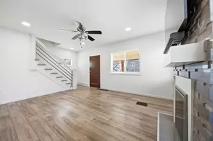 1570 E Rich St, Columbus, OH 43205 - Photo 8