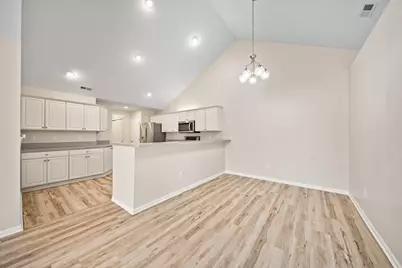 225 Stonegate Loop #225, Pataskala, OH 43062 - Photo 8