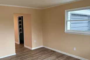 1743 Kermit Ave, Columbus, OH 43207 - Photo 2