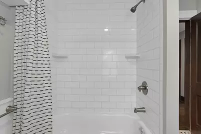 99 E Pacemont Road, Columbus, OH 43202 - Photo 30