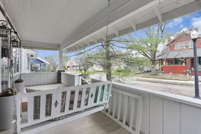 99 E Pacemont Road, Columbus, OH 43202 - Photo 4