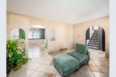 6348 Birkewood Street, Columbus, OH 43229 - Photo 8