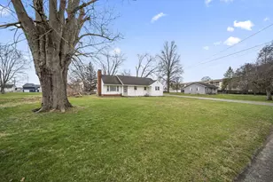 5023 Walnut Rd, Buckeye Lake, OH 43008 - Photo 2
