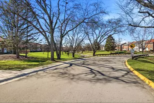 614 Dlyn St, Columbus, OH 43228 - Photo 34