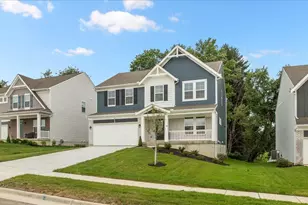 723 Francis Dr, Heath, OH 43056 - Photo 2
