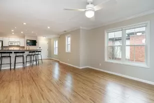 36 W Russell St, Columbus, OH 43215 - Photo 10