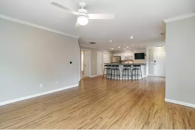 36 W Russell Street, Columbus, OH 43215 - Photo 12