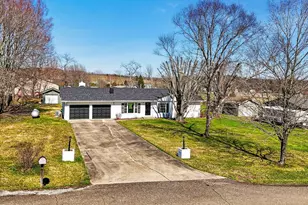 106 Ambey Ln, Vinton, OH 45686 - Photo 4