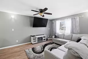 1905 Woodcrest Rd, Columbus, OH 43232 - Photo 4