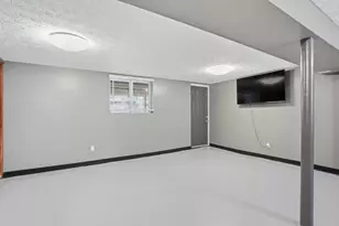 1905 Woodcrest Rd, Columbus, OH 43232 - Photo 20