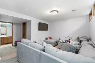 111 Groton Dr, Westerville, OH 43081 - Photo 28