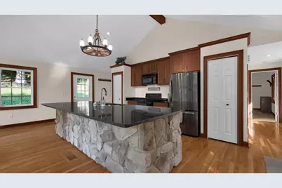 1893 Beaver Lane, Sugar Grove, OH 43155 - Photo 4