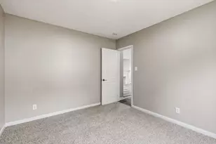 1784 S Champion Ave, Columbus, OH 43207 - Photo 12