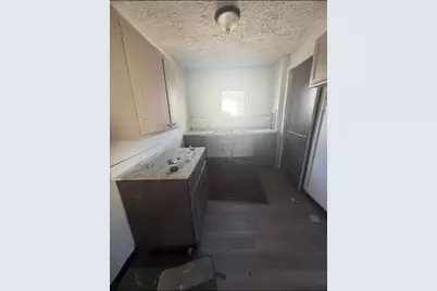 990 E 16th Avenue, Columbus, OH 43211 - Photo 2