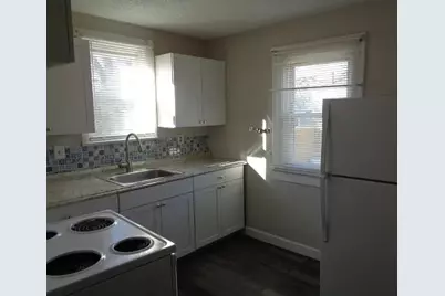 1070 E 16th Avenue, Columbus, OH 43211 - Photo 4