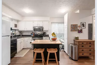 5381 Valley Lane E, Columbus, OH 43231 - Photo 12