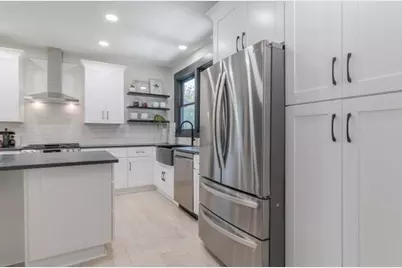 295 E 5th Avenue, Columbus, OH 43201 - Photo 18