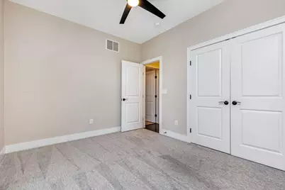 760 N 6th Street, Columbus, OH 43215 - Photo 40