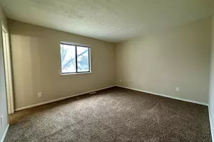 6518 Centennial Dr, Reynoldsburg, OH 43068 - Photo 12