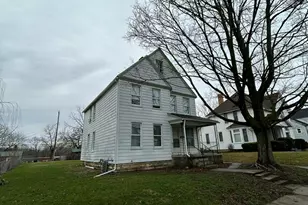 605 N Detroit St, Bellefontaine, OH 43311 - Photo 1