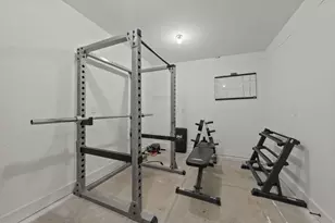 318 Cornelius St, Columbus, OH 43215 - Photo 56