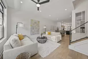 318 Cornelius St, Columbus, OH 43215 - Photo 8