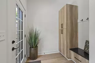 318 Cornelius St, Columbus, OH 43215 - Photo 20