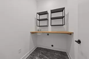 318 Cornelius St, Columbus, OH 43215 - Photo 36