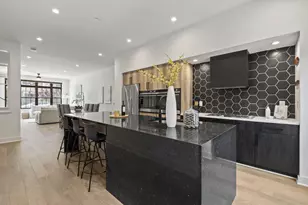 318 Cornelius St, Columbus, OH 43215 - Photo 16