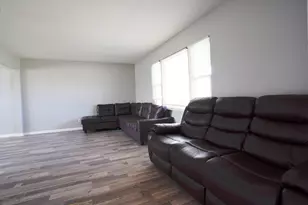 1523 Hempwood Dr, Columbus, OH 43229 - Photo 6