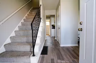 1523 Hempwood Dr, Columbus, OH 43229 - Photo 4