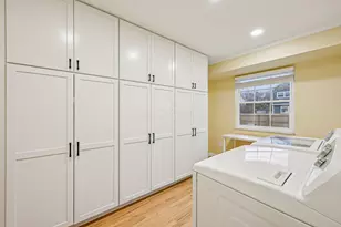 8207 Copperfield Dr, Columbus, OH 43235 - Photo 16