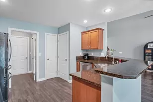 5017 Calais Dr, Columbus, OH 43221 - Photo 16