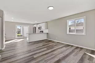 102 Redmond Rd, Columbus, OH 43228 - Photo 2