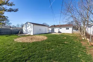 102 Redmond Rd, Columbus, OH 43228 - Photo 18