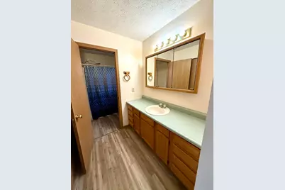 108 W Concord Lane, Bloomingburg, OH 43106 - Photo 16