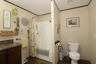 248 Thorn Locust Ln, London, OH 43140 - Photo 14