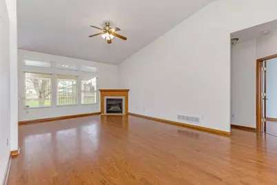 402 Shawnee Loop S, Pataskala, OH 43062 - Photo 18