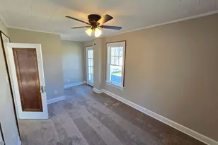 2570 E 5th Ave, Columbus, OH 43219 - Photo 24