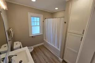 2570 E 5th Ave, Columbus, OH 43219 - Photo 22