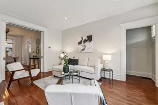 915 Dennison Ave, Columbus, OH 43201 - Photo 8