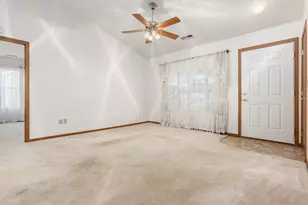 1206 Hillview Cir E, Newark, OH 43055 - Photo 10